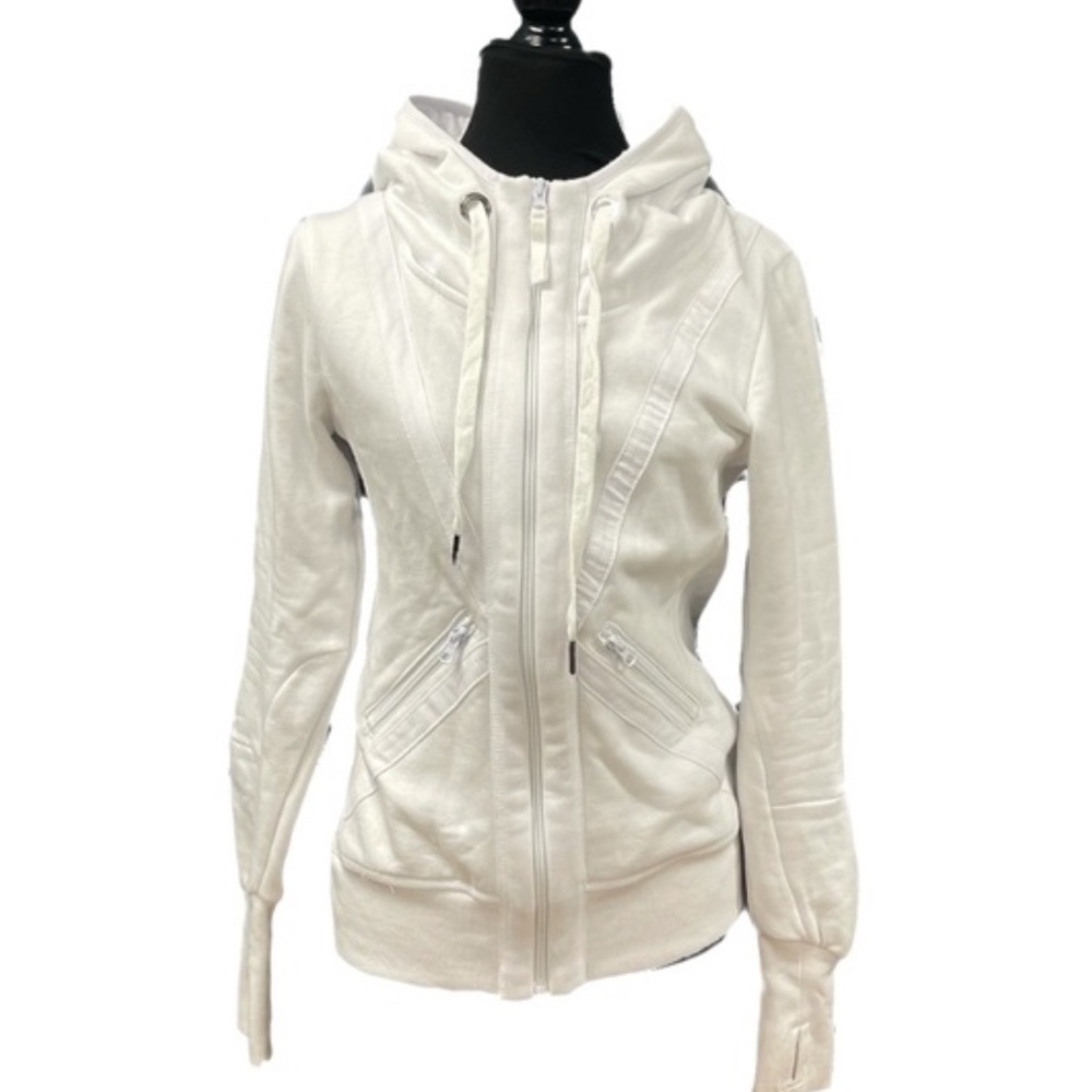White Hoodie with Ribbed Cuffs and Fitted Silhouette